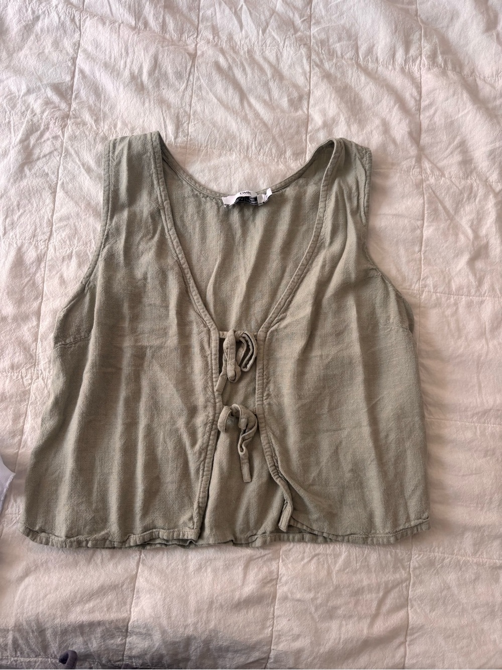 Simons Olive Tie-Front Cropped Tank